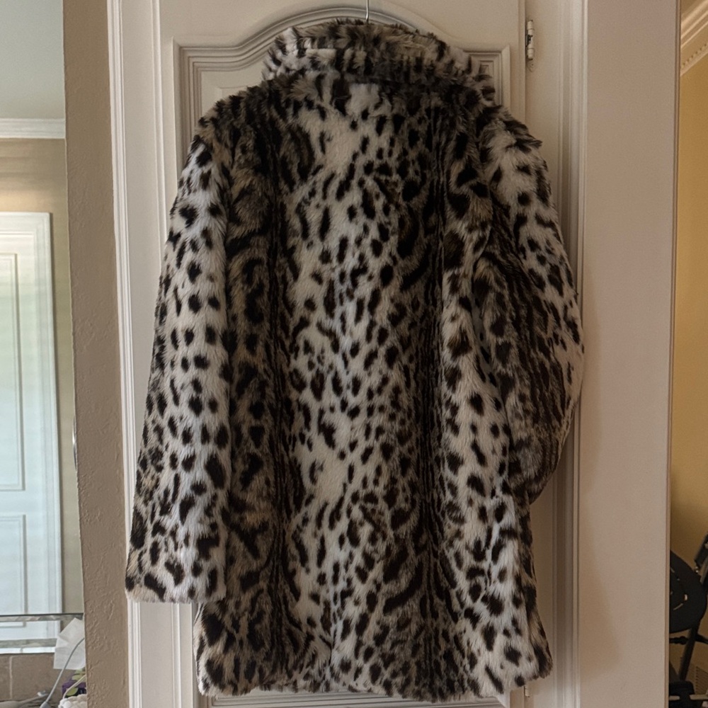 Anthropologie Black and White Faux Fur Teddy Jacket - Picture 4 of 4